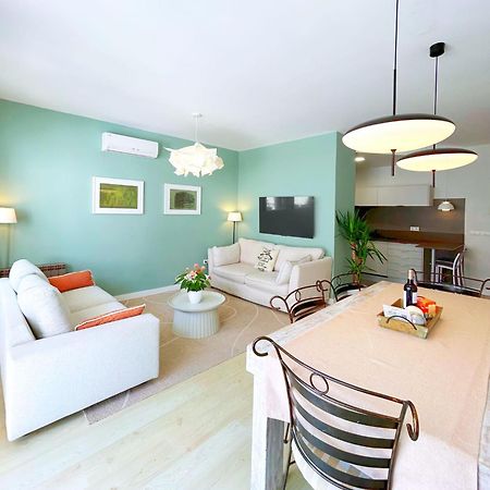 Abbott Apartment - 1 Min From The Beach - 100M2 - Sleeps 8 Сіджас Екстер'єр фото